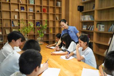 与法“童”行，专“暑”而来