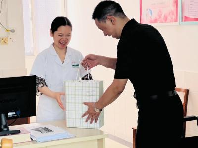 致敬生命守护者，共筑健康新篇章