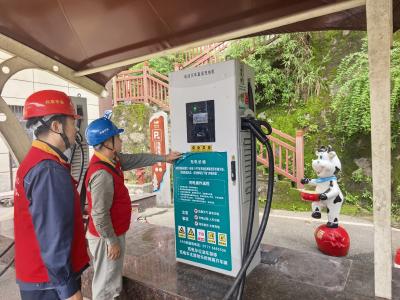 夷陵：24小时“在线”  保障“双节”用电用水安全