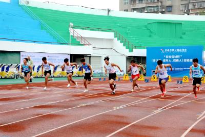 市七运会田径赛赛程过半：运动员勇创佳绩 展现蓬勃活力