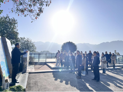 牢记嘱托聚合力 村社共建谱新篇—— 锦湖社区与许家冲村开展党建共建主题活动