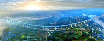 夷陵黄柏河现平流雾奇观 高铁大桥穿行如入仙境