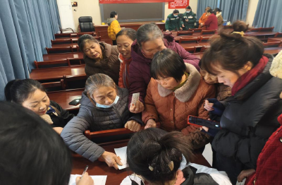 鸦鹊岭镇：暖心服务进乡村 “两癌”筛查护安康