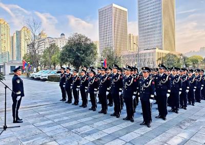 警旗飘飘映初心 夷陵公安欢庆中国人民警察节