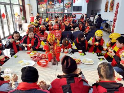 情系新群体 暖冬共前行