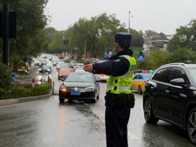 【新春走基层】公安交通管理部门全力保障春节期间交通秩序安全有序