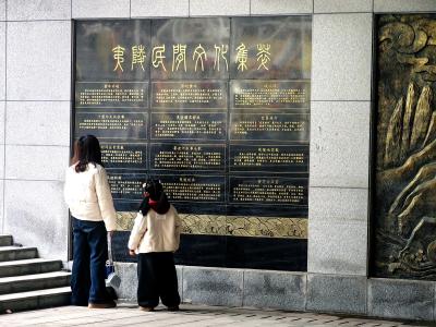 一眼阅尽千年峡江韵——夷陵民间文化墙成市民“家门口的非遗课堂”