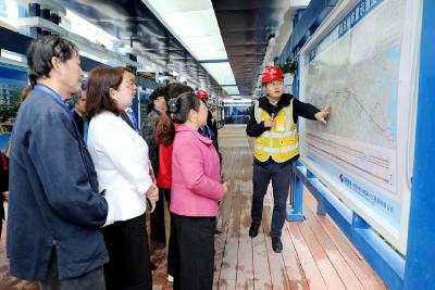 劳模工匠看发展 汇聚匠心建支点