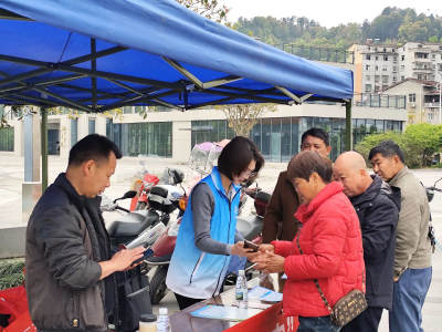 社保“精准滴灌” 惠民服务到家