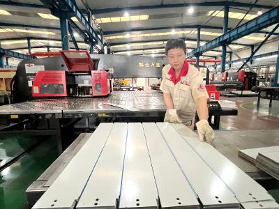 “智能制造+营商环境”双赋能 爱登堡电梯宜昌公司产销两旺