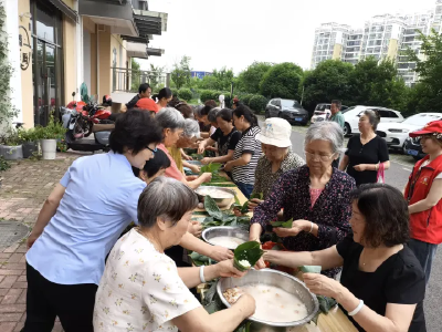 港虹社区：浓情端午粽飘香 邻里欢聚话安康