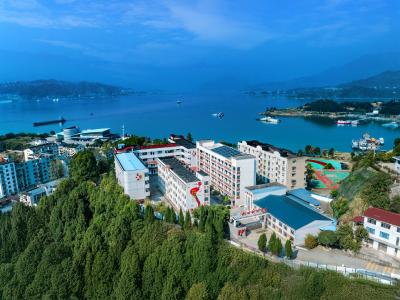 百年红校的“最后一堂班课”