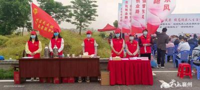 龙王镇：“志愿红”助力省“农机创业路 自强借东风”农村残疾人就业帮扶现场会