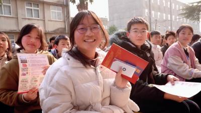 湖北襄州：黄龙镇中心学校禁毒品、反电诈校园法治讲座