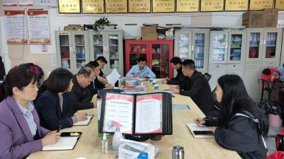 紧盯问题 持续发力 全力做好国家卫生城市复审工作