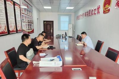 人大代表化身“三员”，筑牢防溺水安全防线