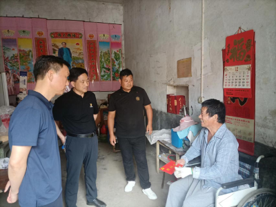 慰问老党员 传递组织温暖