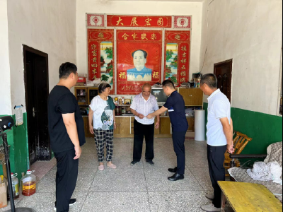 五十余載初心如磐  “七一”節慰問送溫暖