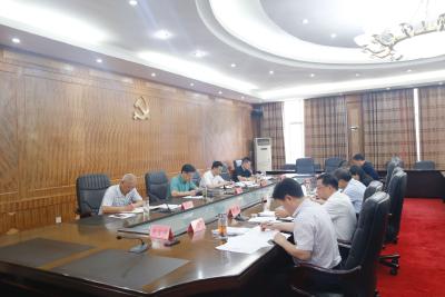 刘明锋主持召开区委常委会会议