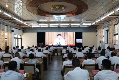 襄州區收看王蒙徽為全省黨員領導干部講授專題黨課視頻會議