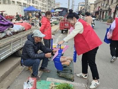 黄集镇开展“国际减灾日”科普宣传活动