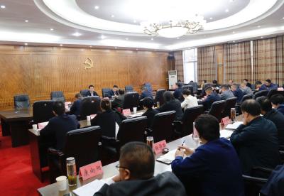 刘明锋主持召开区委主题教育领导小组第二次会议