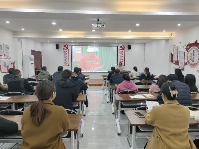 立足岗位做贡献    爱岗敬业勇担当