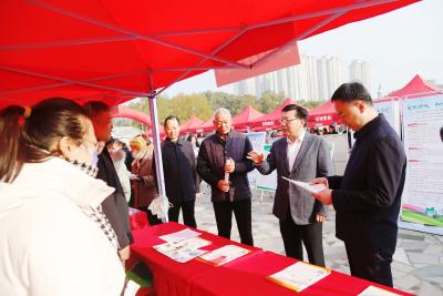 襄州区开展2023年“宪法宣传周”集中宣传活动