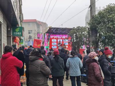 黄龙镇举行龙年特种邮票首发式