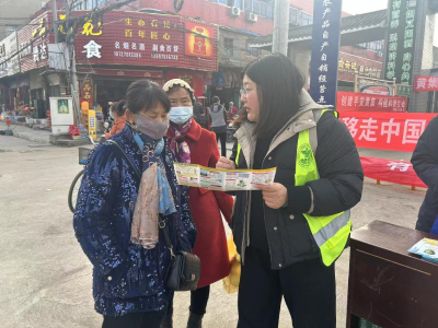 黄集镇积极开展“3.8”妇女节禁毒宣传活动