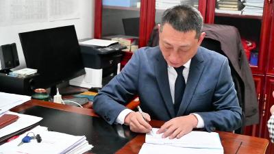【持之以恒转作风 聚焦聚力抓项目】标兵风采  张拥军：实干担当 不负使命 把基层工作做实做细