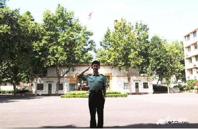 学成再圆报国志   二次入伍正当时