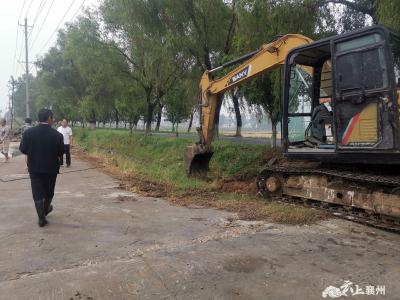 雨后清理涵管 保障排水畅通