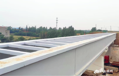襄州区：大岗坡渡槽建成通水