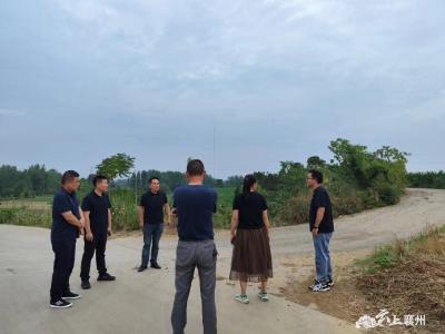 峪山镇人大调研基础设施建设 助力乡村振兴