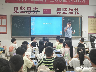 襄州七中开展“知路、爱路、护路”宣传活动