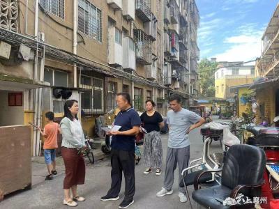 区住建局迅速开展汛期既有房屋安全排查工作