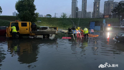 市政防汛应急排涝    奋战一线确保畅通