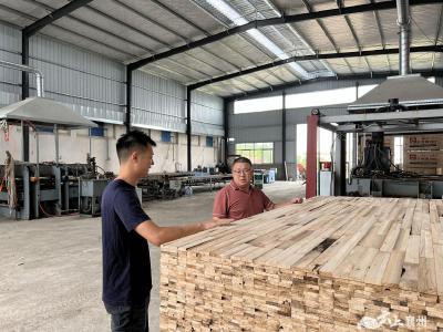 黄龙镇：为企排忧解难 优化营商环境