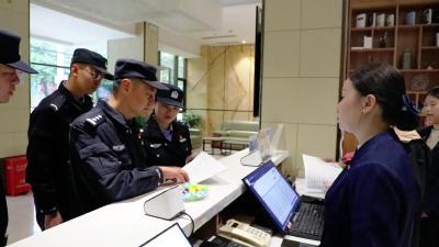 张湾水陆派出所对辖区娱乐场所开展排查整治工作