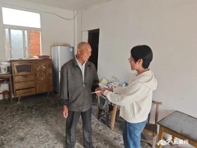 人大代表送温暖 走访慰问暖民心
