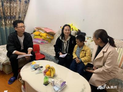 家访促沟通 共筑成长路 