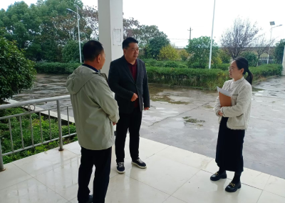 人大代表视察自来水厂 关注群众饮水安全