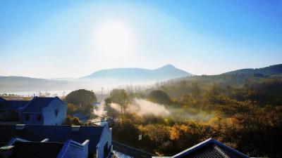 襄州区鹿门山：云雾缥缈景如画
