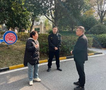 浩然街道人大工委开展进小区走访活动