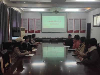 深入学习《中华人民共和国公务员法》 提升依法行政能力