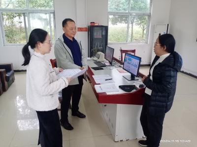 黄龙镇人大：贴近实际写建议 条条建议惠民生