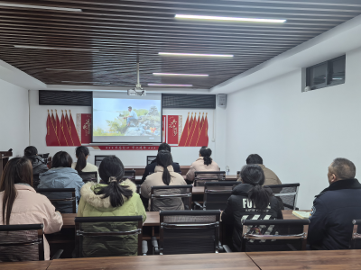 感悟榜样力量 砥砺奋进前行