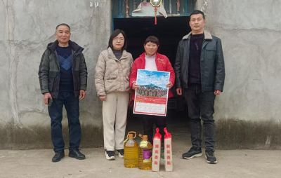黄龙镇退役军人服务站走访慰问优抚对象
