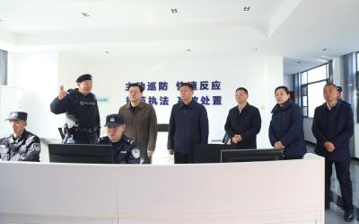 刘明锋走访慰问一线工作人员并检查物资供应、安全生产工作